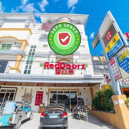Reddoorz Premium @ Korea Town Angeles City Exterior photo