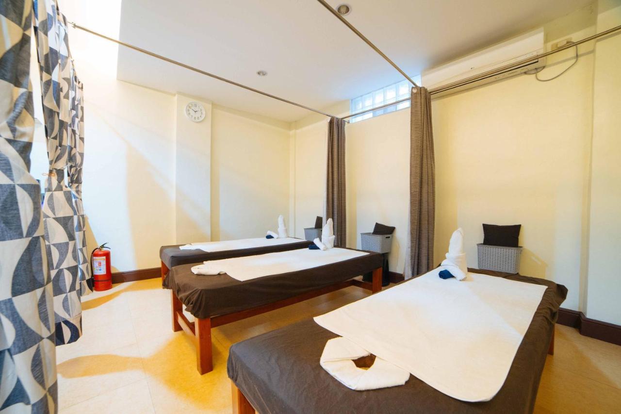 Reddoorz Premium @ Korea Town Angeles City Exterior photo